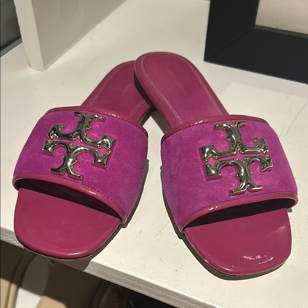 Tory Burch Pink Sandals with Metallic Logo